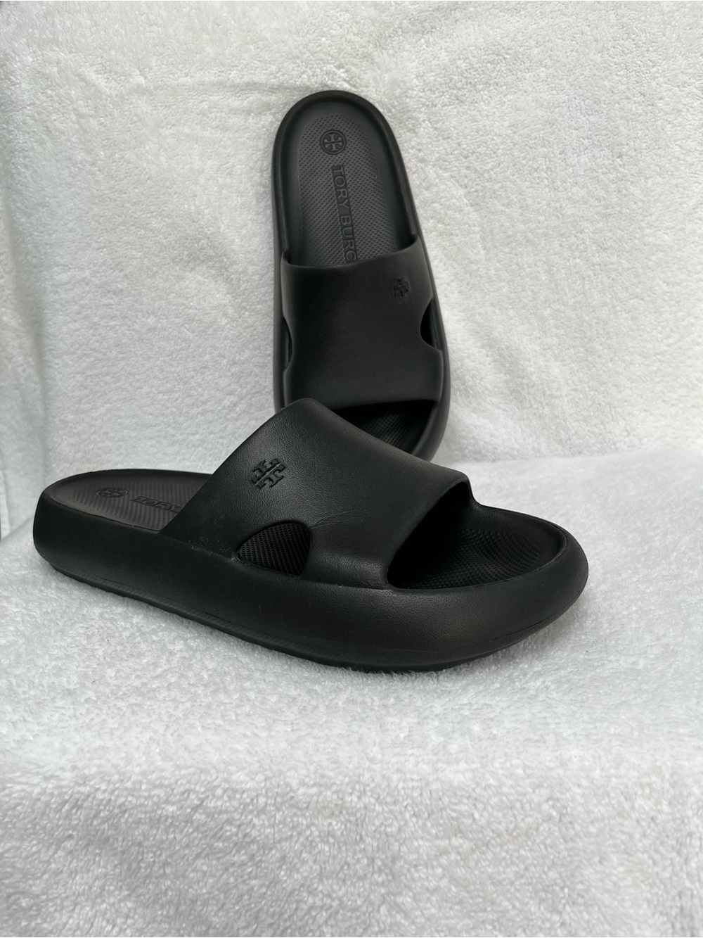 Tory Burch Women’s Black Pool / Shower Slides Size 9B New Without Tags or Box